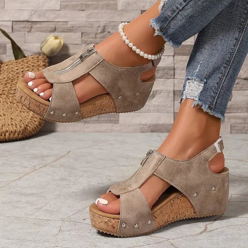 Atelier Élégance™ | Sandales rétro à talons avec fermeture éclair