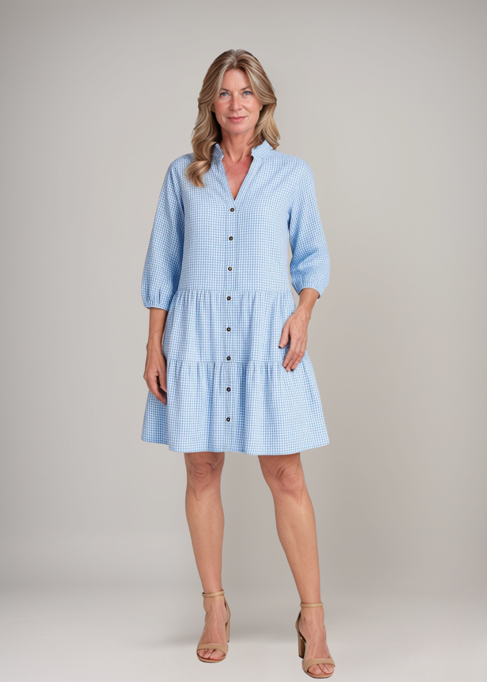 Atelier Élégance™ | Robe chemise à carreaux avec boutons