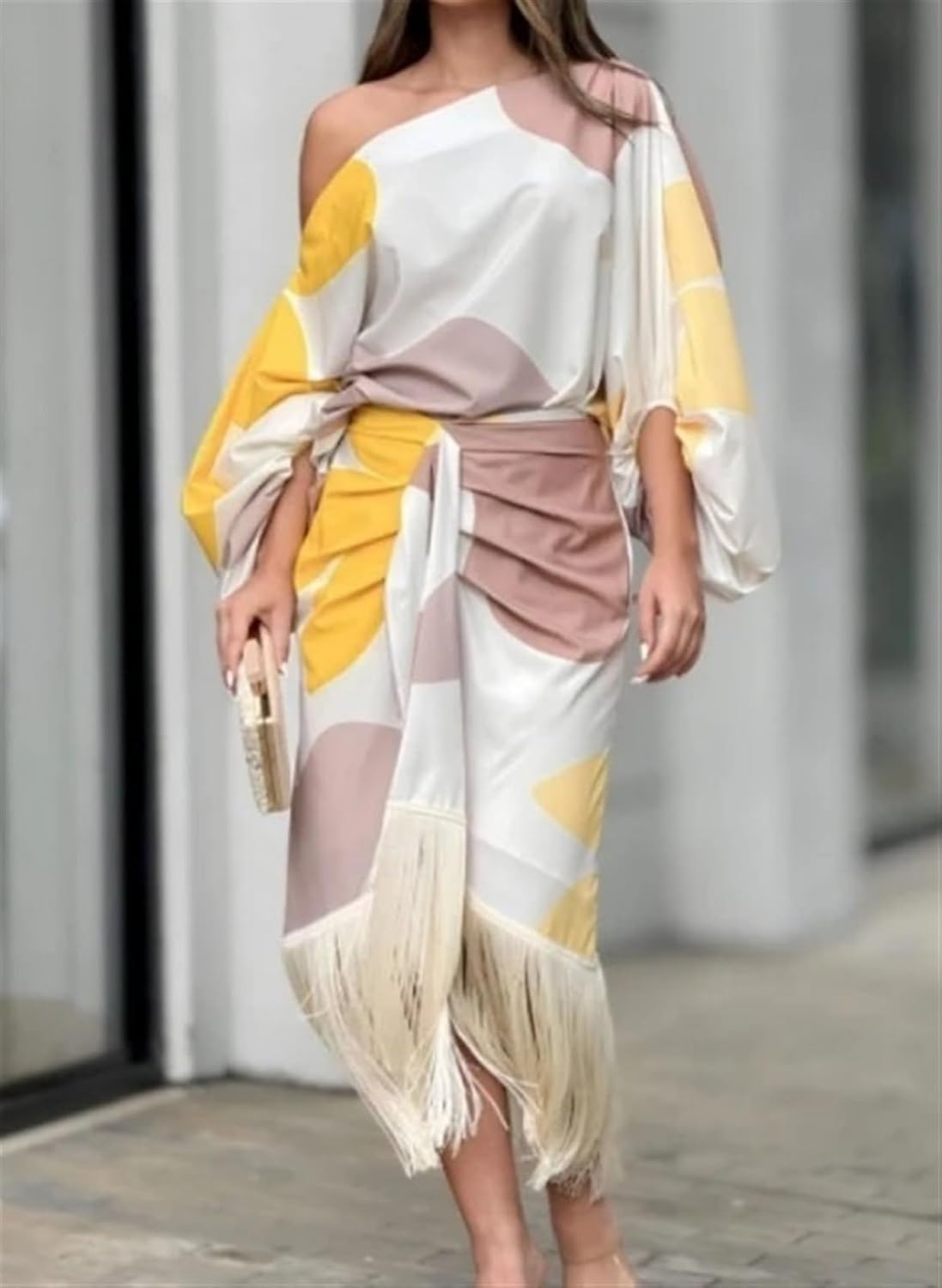 Atelier Élégance™ | Robe en satin avec manches bouffantes