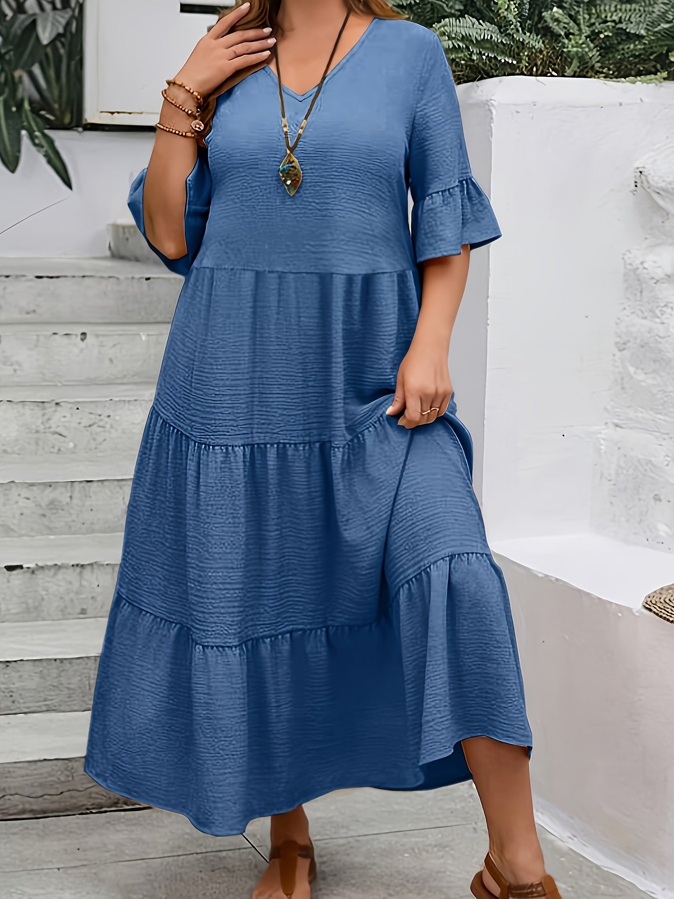 Atelier Élégance™ | Nena robe col en V Plus Size