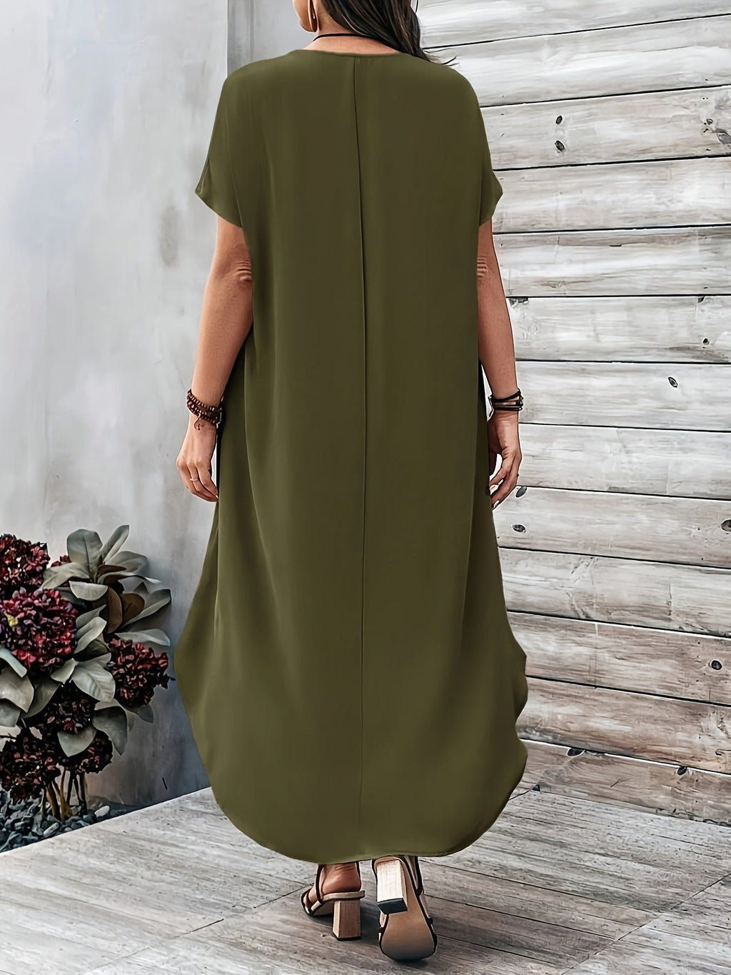 Atelier Élégance™ | Hailey Robe col en V taille plus