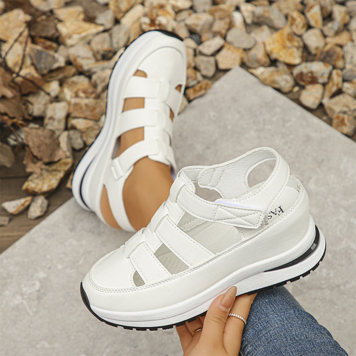 Atelier Élégance™ | Sandales avec fermeture velcro