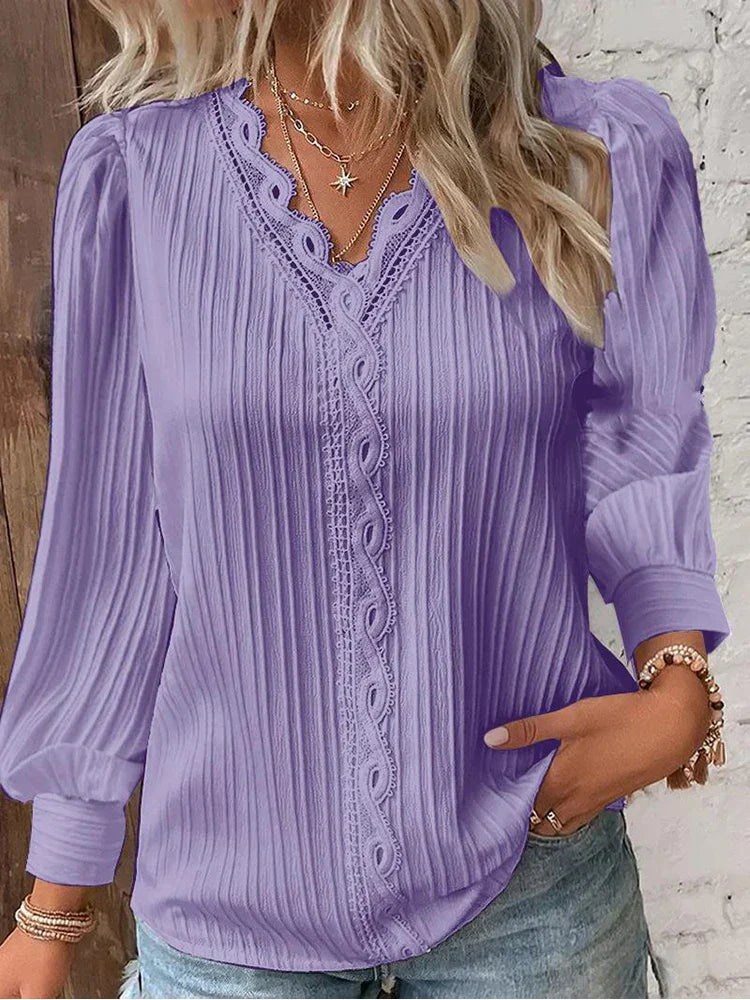 Atelier Élégance™ | Blouse en Chiffon avec Détails en Dentelle