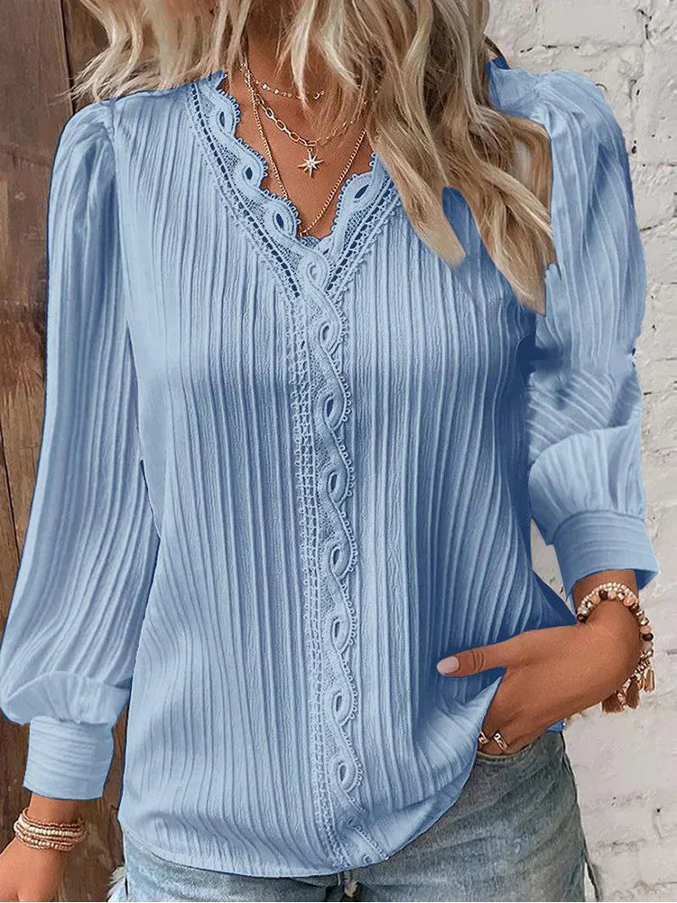 Atelier Élégance™ | Blouse en Chiffon avec Détails en Dentelle