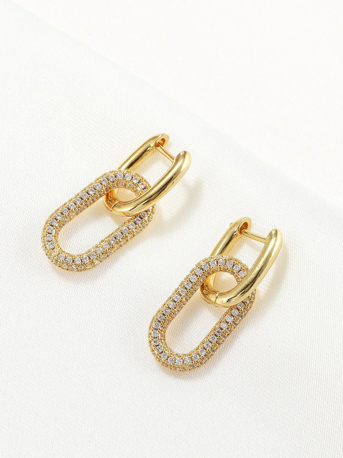 Atelier Élégance™ | Boucles d'oreilles pendantes en zircon