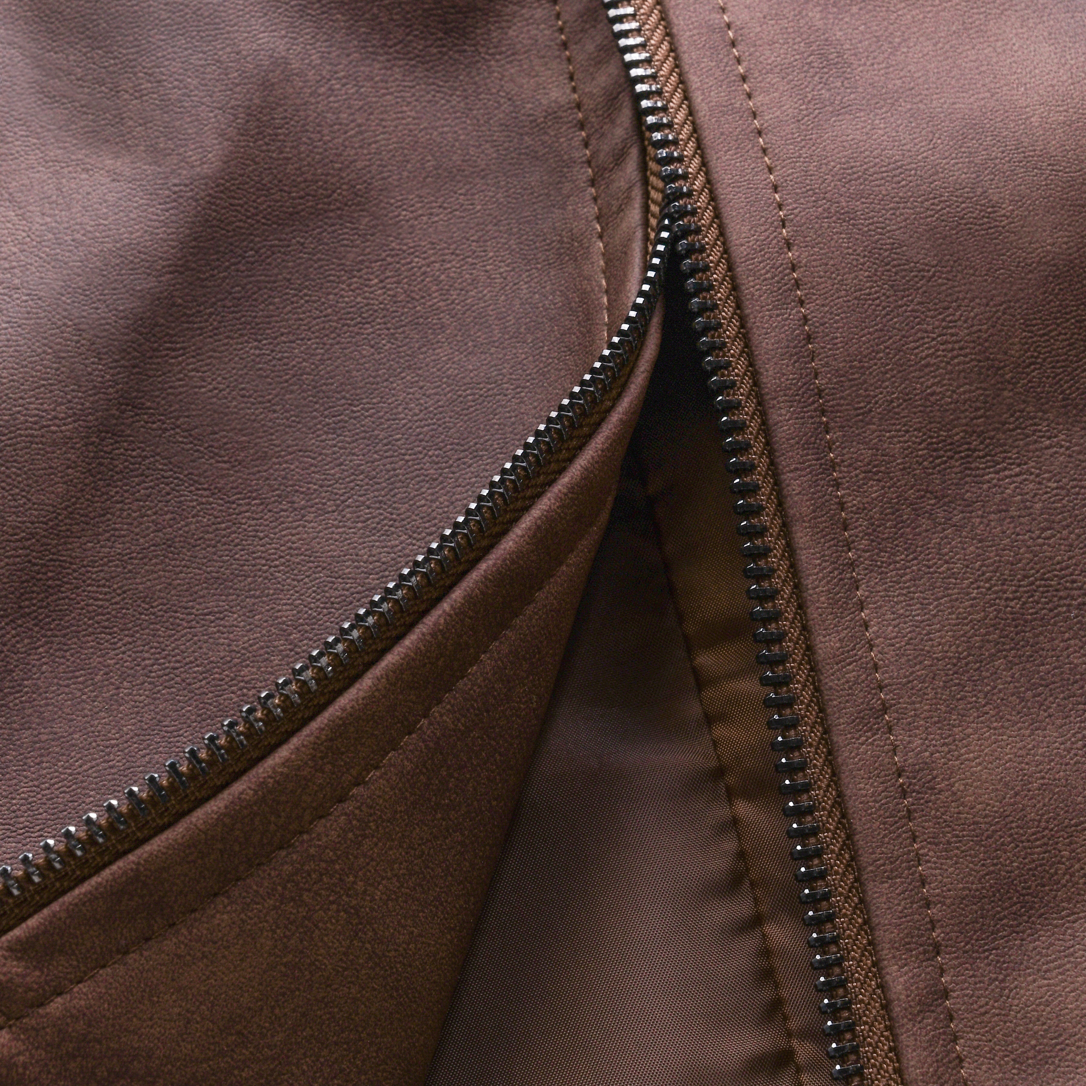Atelier Élégance™ | Veste en cuir intemporelle