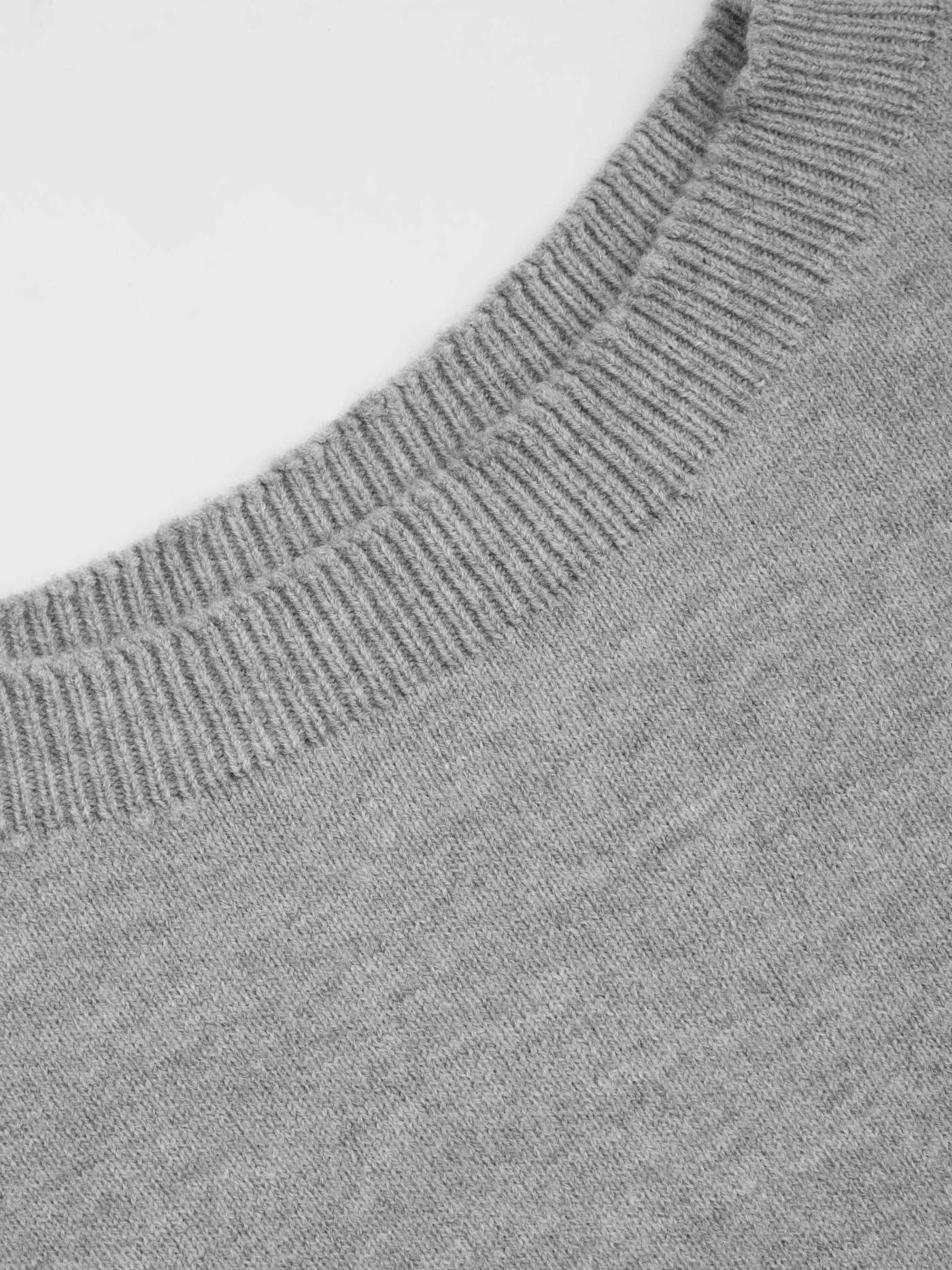 Atelier Élégance™ | Pull Oversized à Col Asymétrique Tricoté