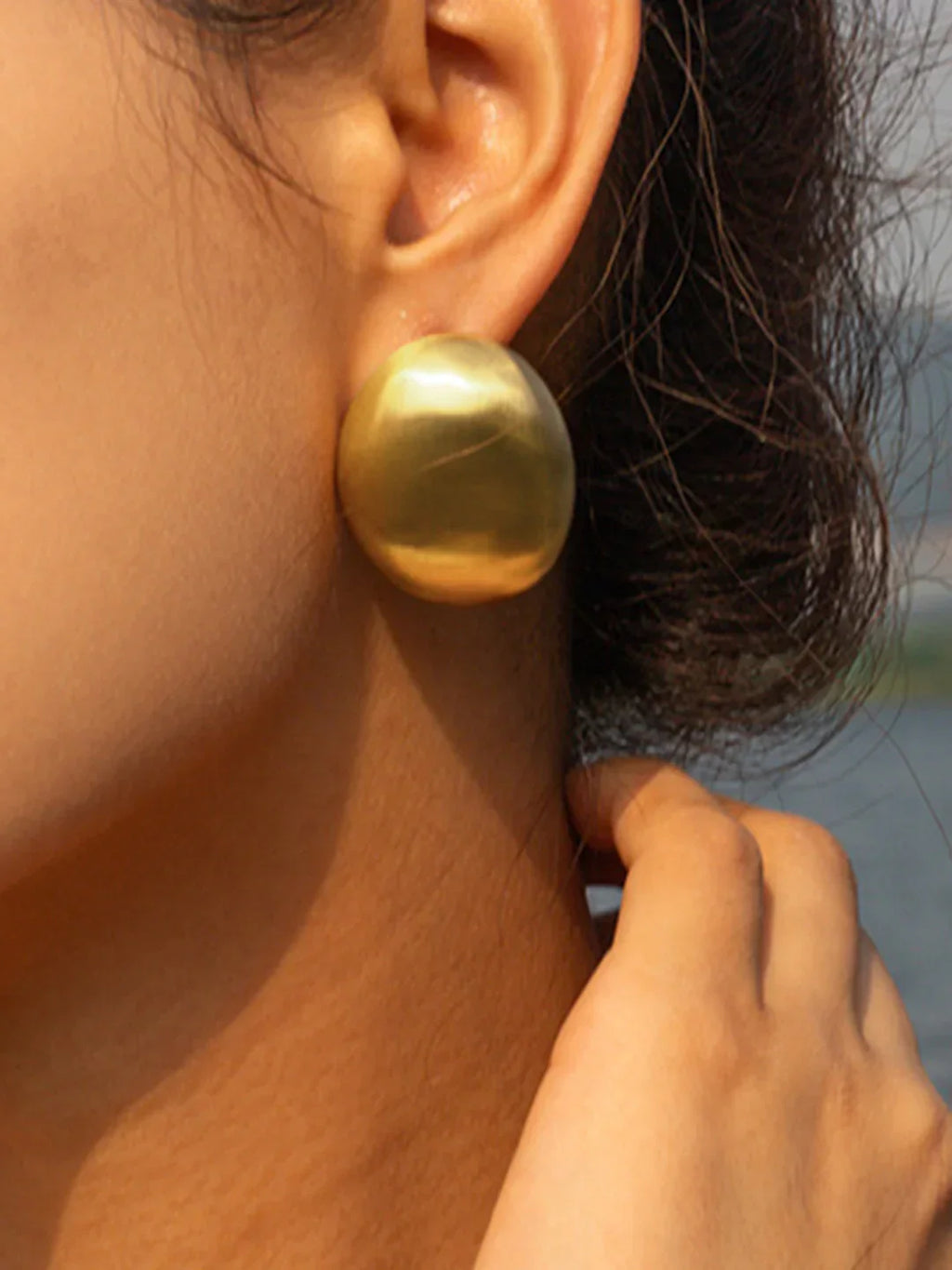 Atelier Élégance™ | Boucles d'oreilles en acier brossé toujours élégantes