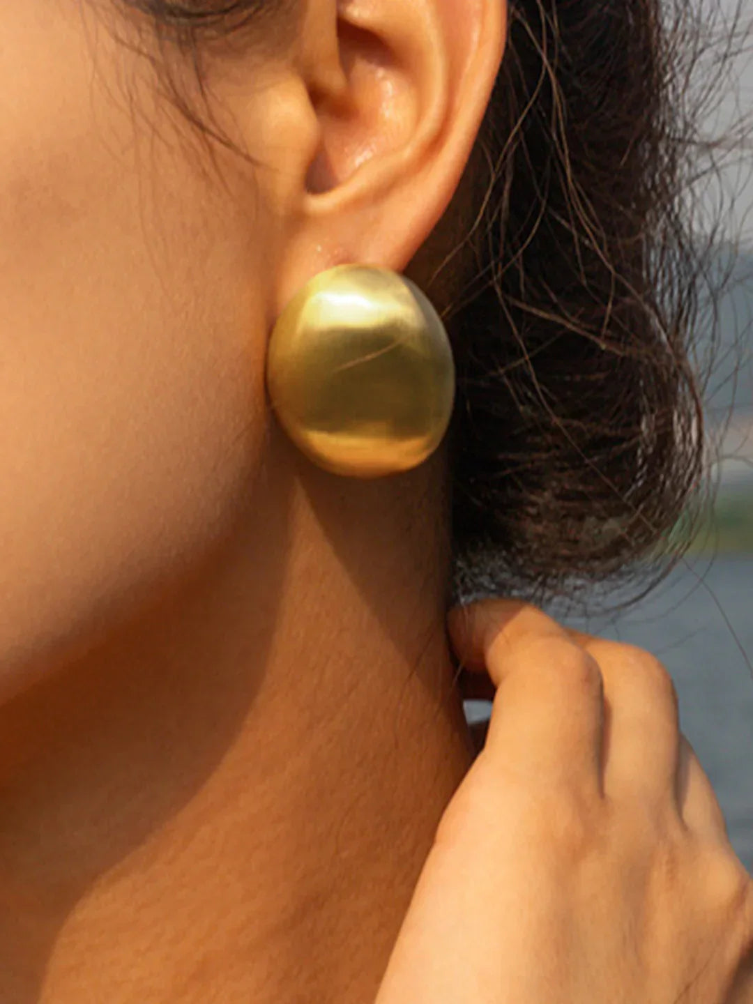 Atelier Élégance™ | Boucles d'oreilles en acier brossé toujours élégantes