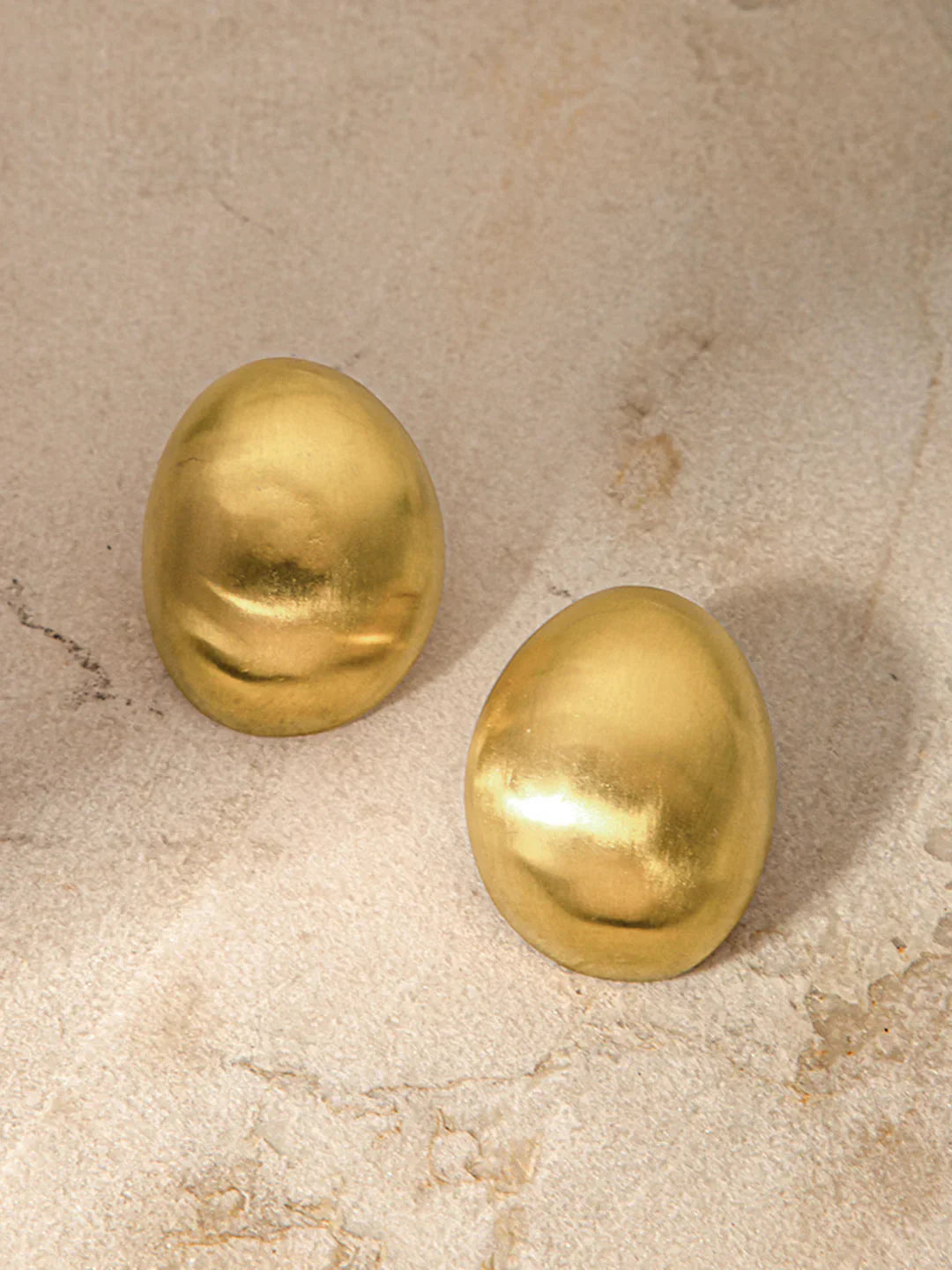 Atelier Élégance™ | Boucles d'oreilles en acier brossé toujours élégantes