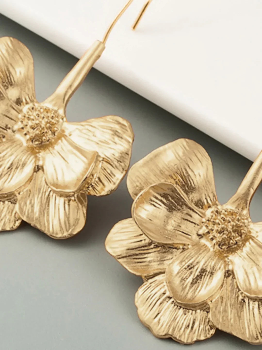 Atelier Élégance™ | Gains de Fleurs Épanouies