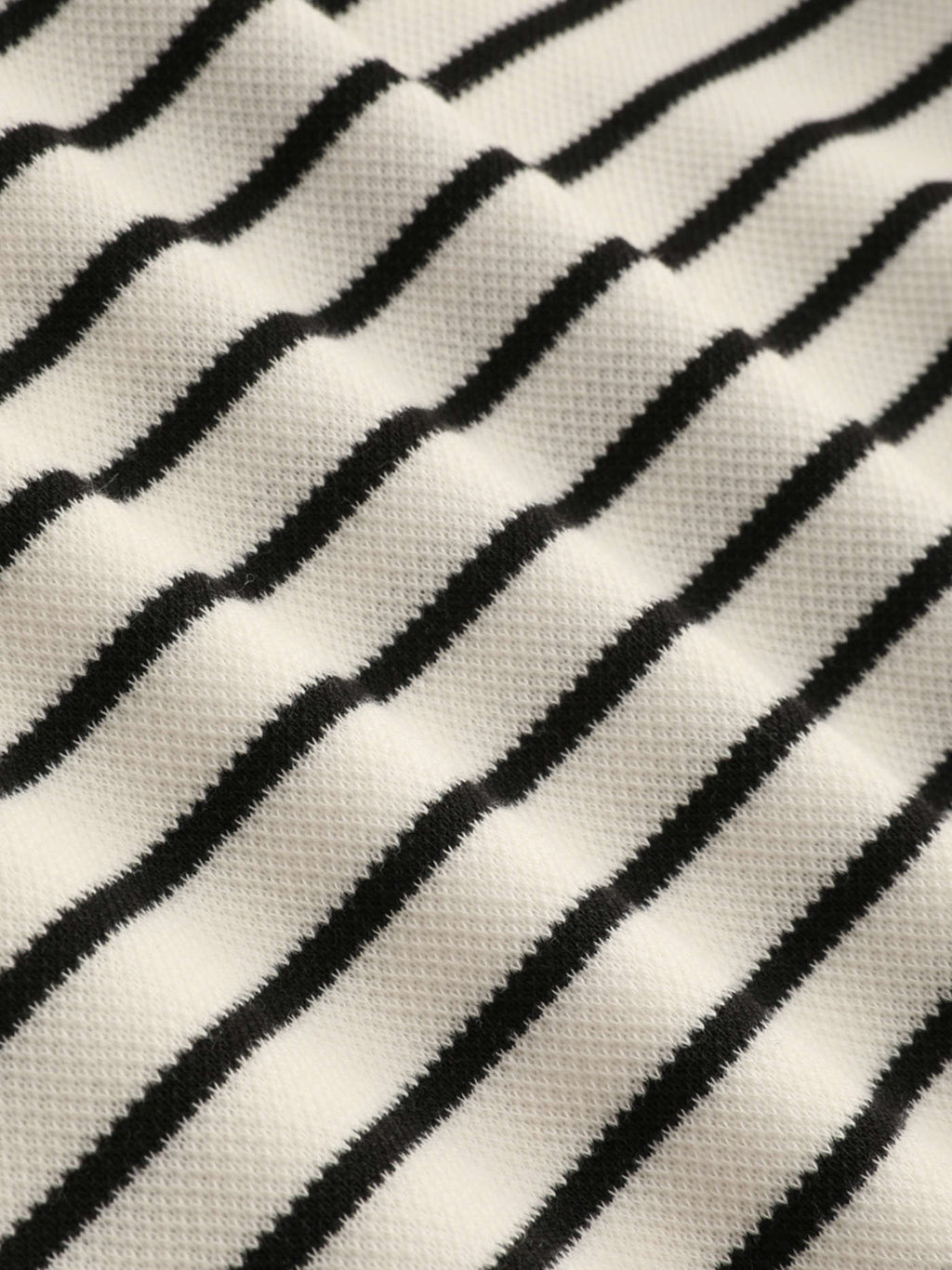 Atelier Élégance™ | Pull sophistiqué à col breton rayé