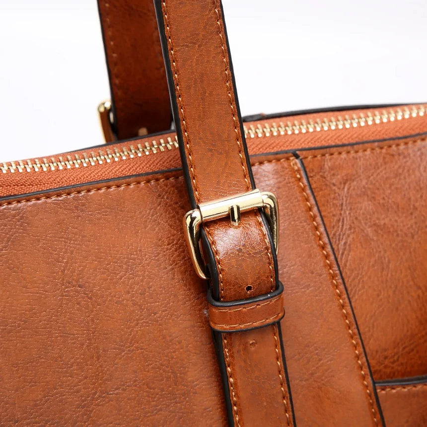 Atelier Élégance™ | Blanche Vintage Leather Bag