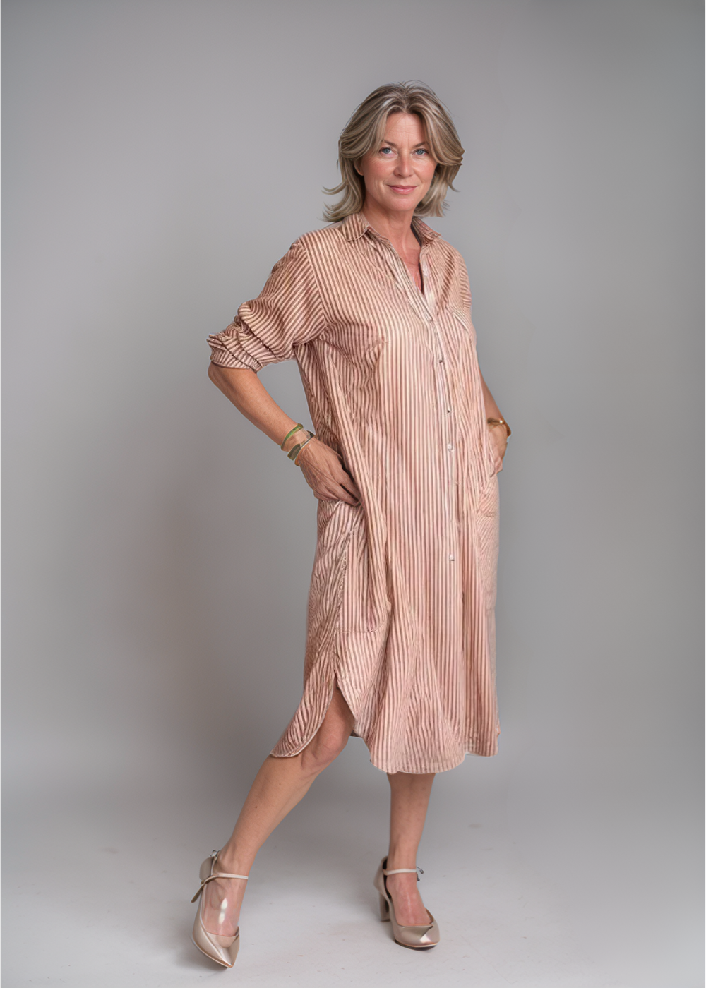 Atelier Élégance™ | Robe chemise rayée avec boutons