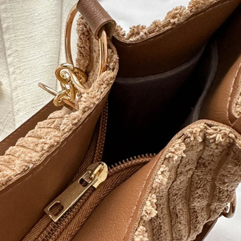Atelier Élégance™ | Sac en velours côtelé Penny