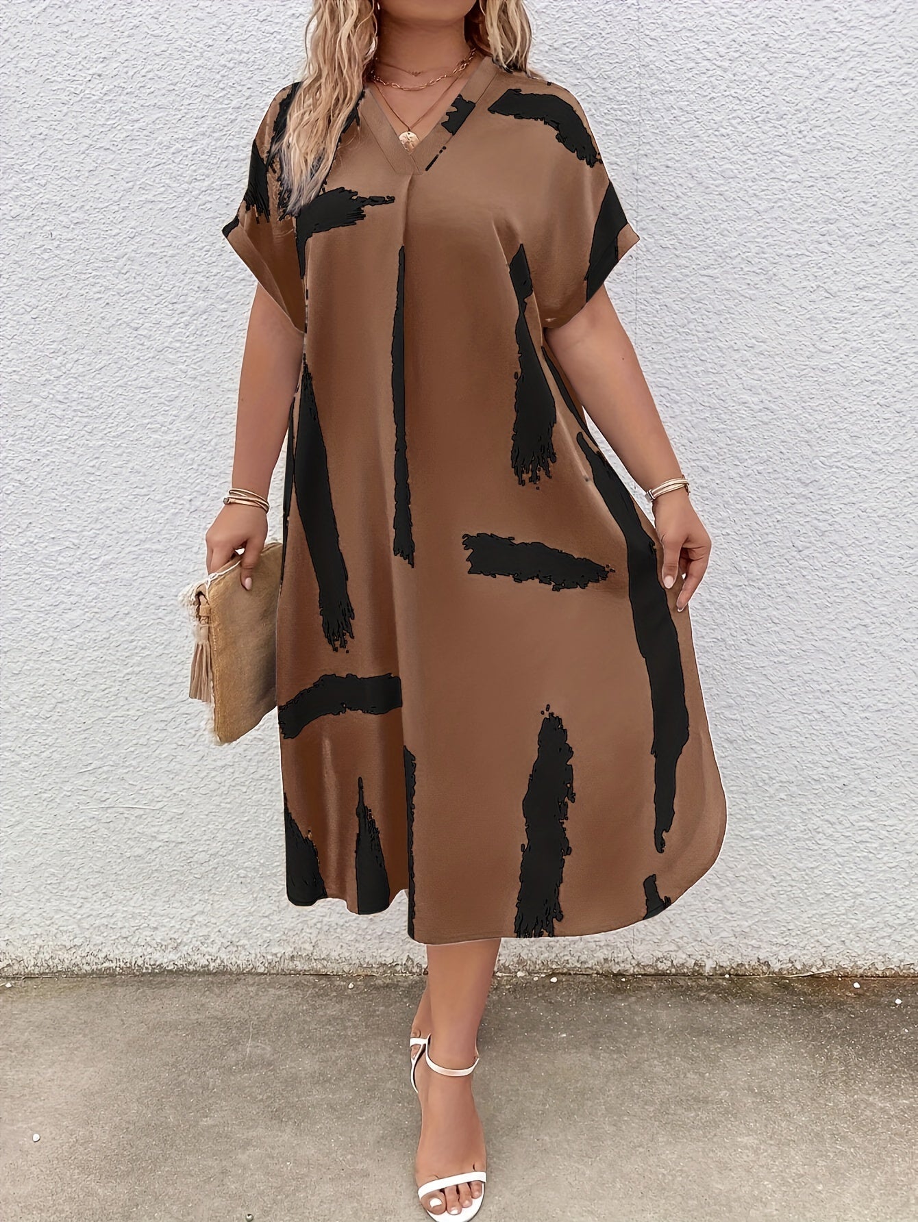 Atelier Élégance™ | Charissa Robe Plus Size