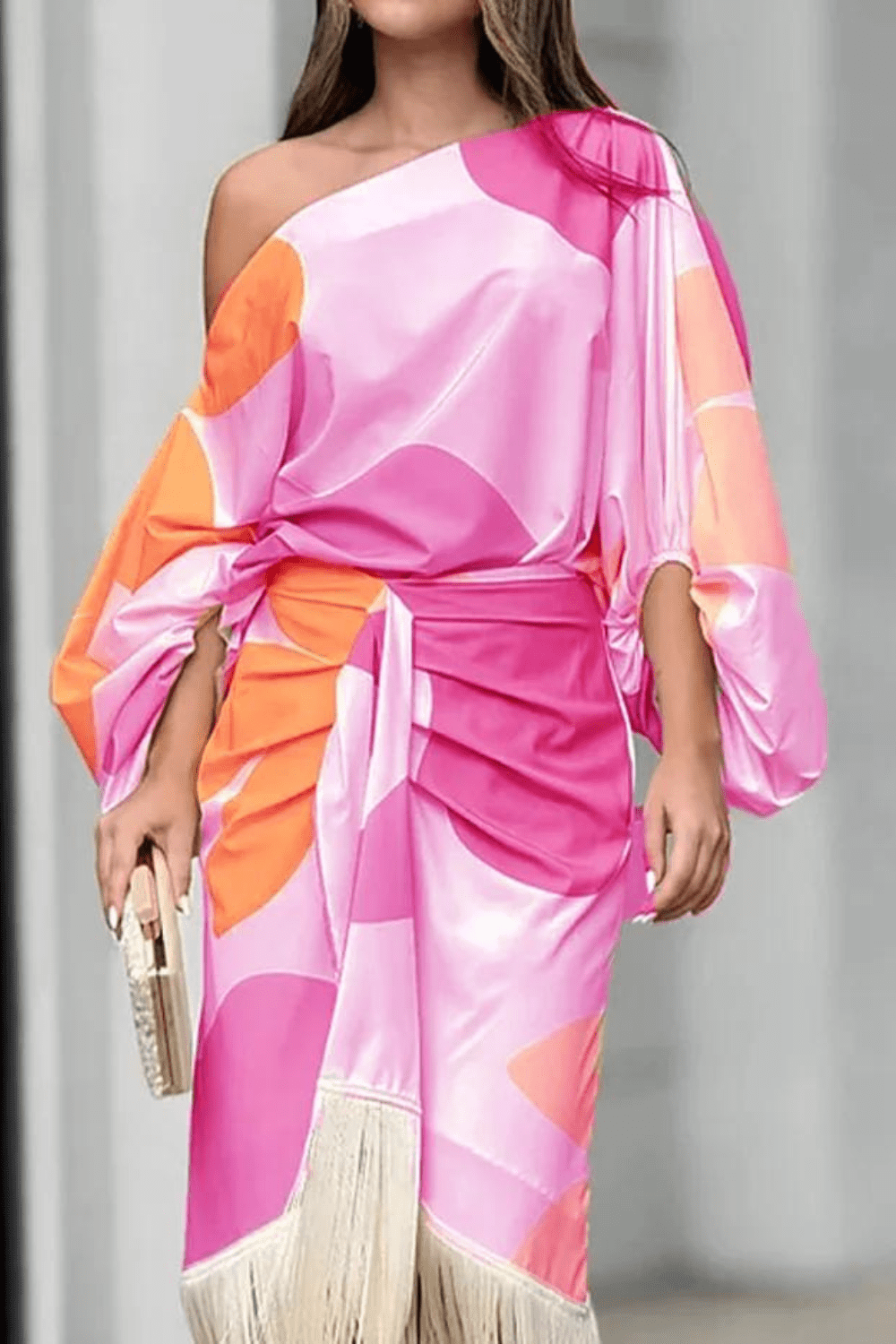 Atelier Élégance™ | Robe en satin avec manches bouffantes