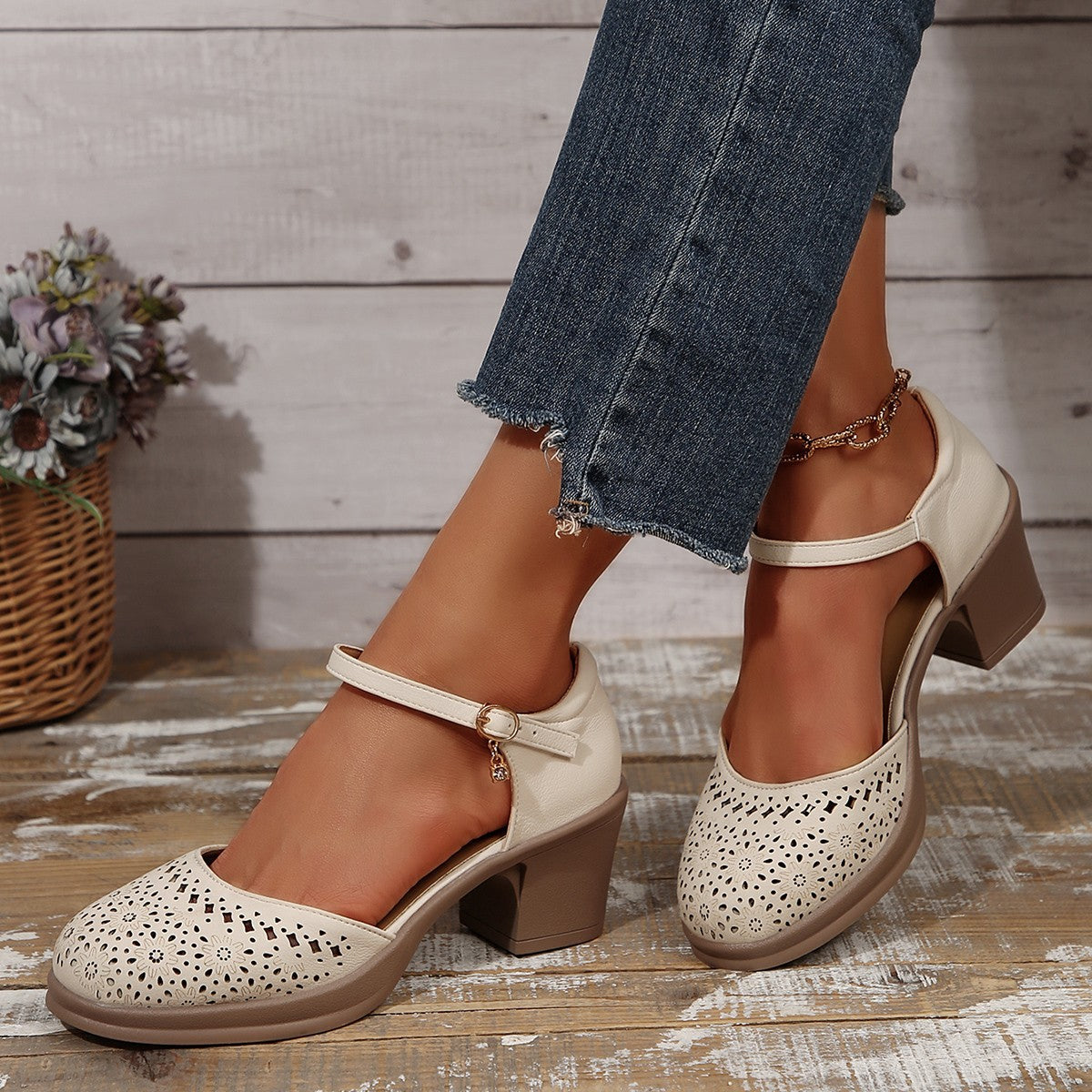 Atelier Élégance™ | Sandales Rétro-Mesh Élégantes
